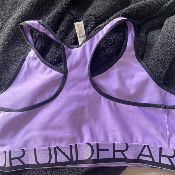 Under Armour sports Bra. XL. Never worn - Picture 4 of 4